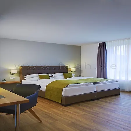 カペレンバーグ 3*