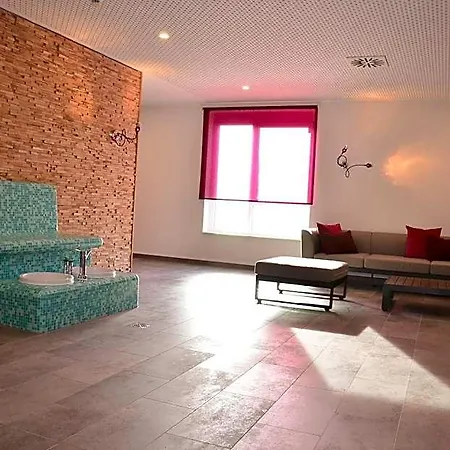 Kapellenberg 3* Eibelstadt